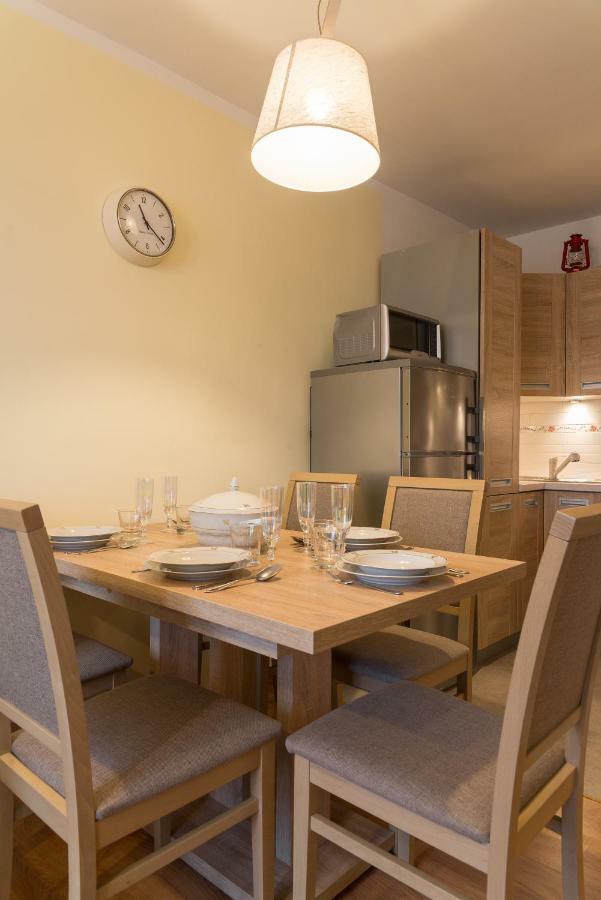 Apartament Na Urlop - Centrum - Przy Amfiteatrze - 500M Do Basenow ヴィスワ エクステリア 写真