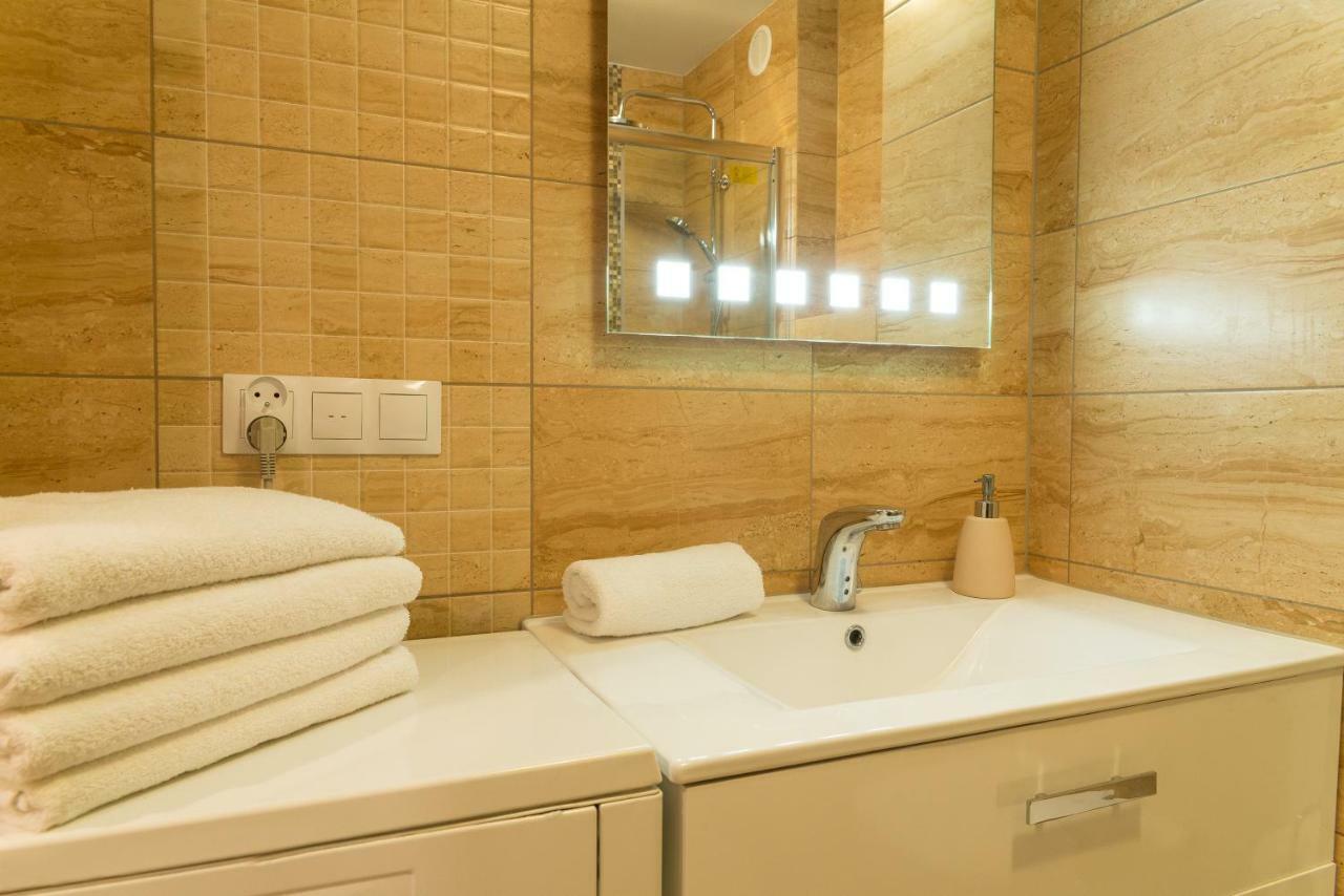 Apartament Na Urlop - Centrum - Przy Amfiteatrze - 500M Do Basenow ヴィスワ エクステリア 写真