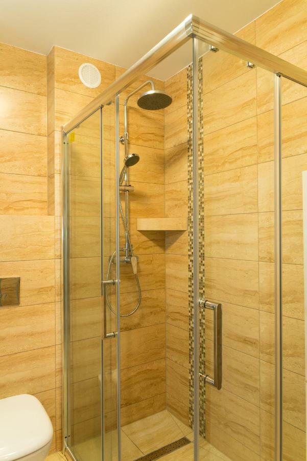 Apartament Na Urlop - Centrum - Przy Amfiteatrze - 500M Do Basenow ヴィスワ エクステリア 写真